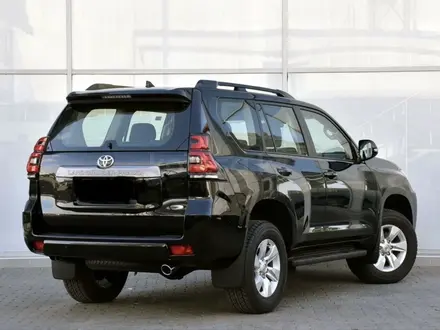 Toyota Land Cruiser Prado 2023 года за 22 900 000 тг. в Алматы – фото 3