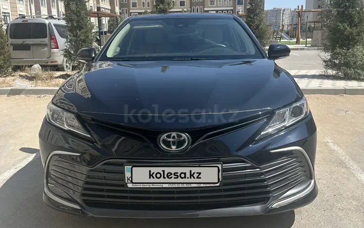 Toyota Camry 2021 года за 11 000 000 тг. в Актау