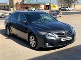 Toyota Camry 2011 года за 7 800 000 тг. в Жанаозен – фото 2