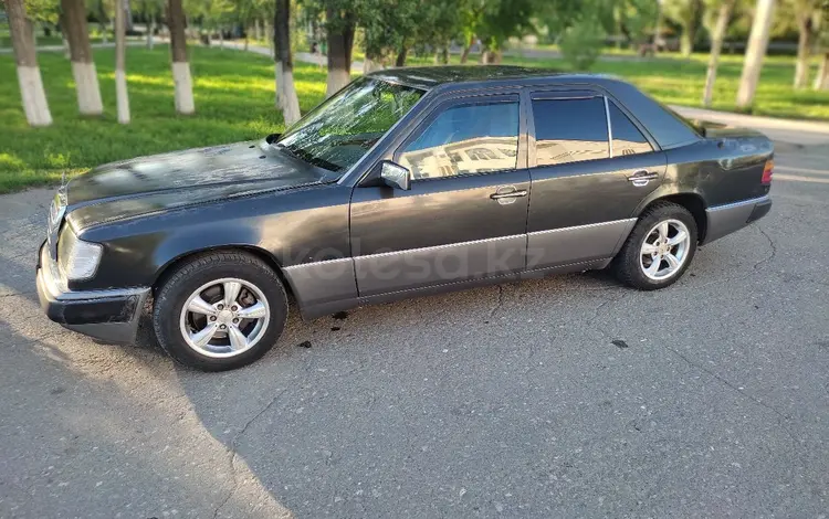 Mercedes-Benz E 220 1993 годаүшін1 650 000 тг. в Астана