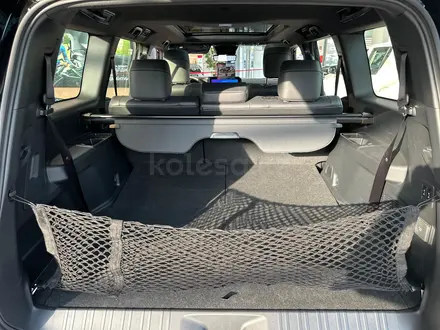 Toyota Land Cruiser Prado Luxe+ 2025 года за 48 150 000 тг. в Алматы – фото 10