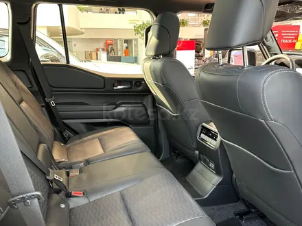 Toyota Land Cruiser Prado Luxe+ 2025 года за 48 150 000 тг. в Алматы – фото 6