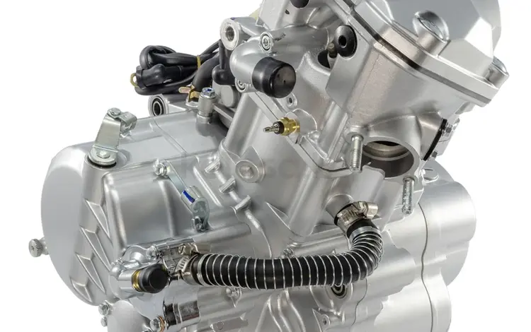 Двигатель Zongshen NB300 ZC174MN-5A за 385 000 тг. в Алматы