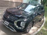 Mitsubishi Outlander 2023 года за 16 900 000 тг. в Алматы – фото 2