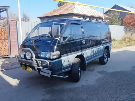 Mitsubishi Delica 1994 года за 2 750 000 тг. в Алматы – фото 3