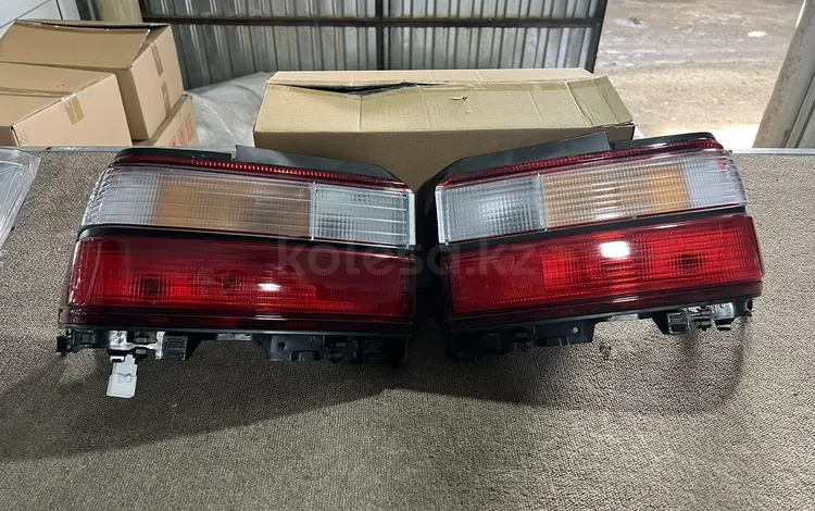 Carolla AE 100 задний фонарь (седан) 1991-1995 год за 13 000 тг. в Алматы