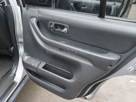 Honda CR-V 2001 года за 4 100 000 тг. в Алматы – фото 25