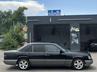 Mercedes-Benz E 200 1995 годаүшін2 100 000 тг. в Алматы