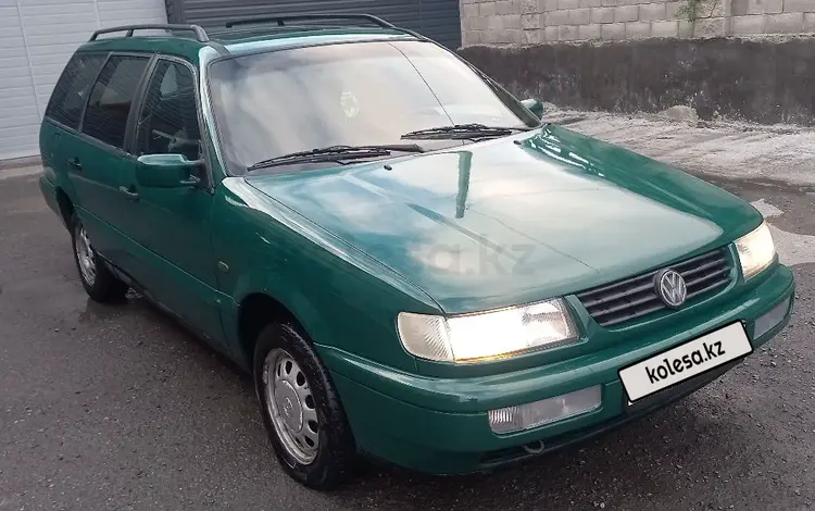 Volkswagen Passat 1993 годаүшін1 800 000 тг. в Караганда