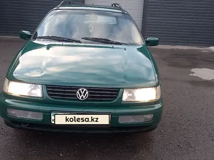 Volkswagen Passat 1993 года за 1 800 000 тг. в Караганда – фото 2