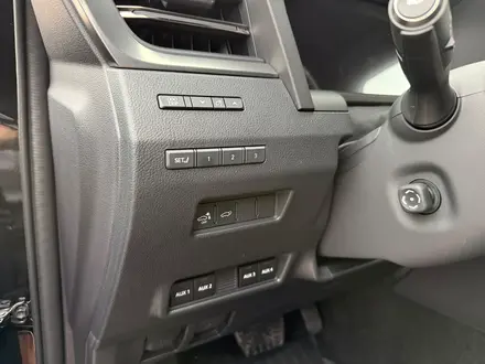 Lexus GX 550 2025 года за 61 000 000 тг. в Алматы – фото 12