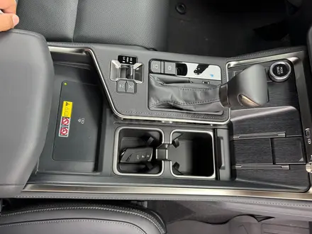 Lexus GX 550 2025 года за 61 000 000 тг. в Алматы – фото 14