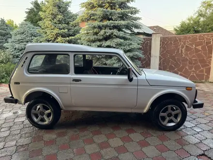 ВАЗ (Lada) Lada 2121 2004 года за 2 000 000 тг. в Алматы