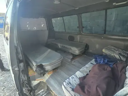 Toyota Hiace 2004 года за 5 500 000 тг. в Алматы – фото 8