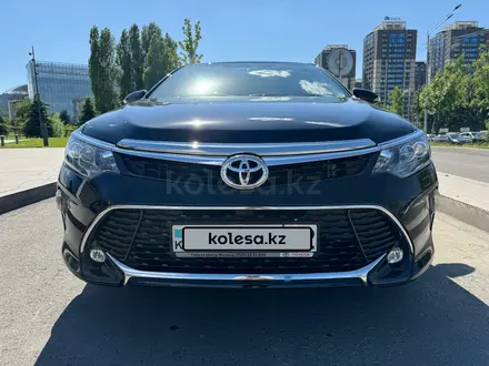 Toyota Camry 2017 года за 14 700 000 тг. в Алматы – фото 18