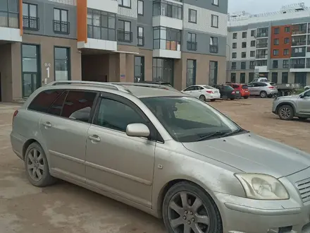 Toyota Avensis 2004 года за 4 000 000 тг. в Астана