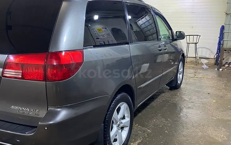 Toyota Sienna 2004 годаfor6 500 000 тг. в Шу