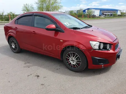 Chevrolet Aveo 2012 года за 3 400 000 тг. в Караганда – фото 3