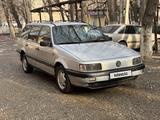 Volkswagen Passat 1992 годаfor1 300 000 тг. в Тараз