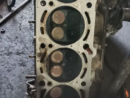 Головка перевозной Daewoo Leganza 16 клапана.1.8. Л. за 100 000 тг. в Астана – фото 3
