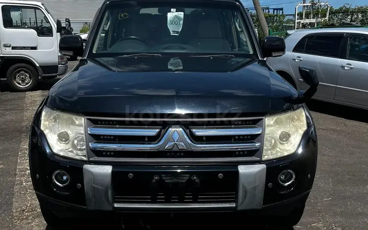 Бампер задний Mitsubishi Pajero 4үшін500 тг. в Астана