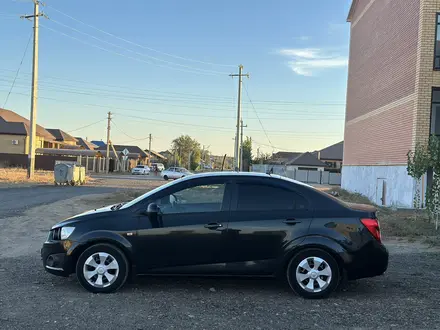 Chevrolet Aveo 2013 года за 2 550 000 тг. в Актобе – фото 4