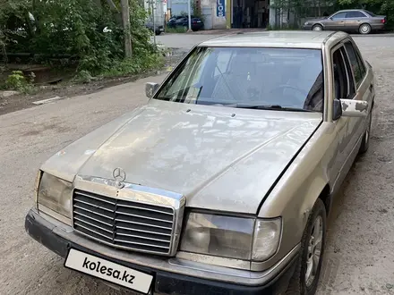 Mercedes-Benz E 300 1990 года за 1 000 000 тг. в Астана – фото 4