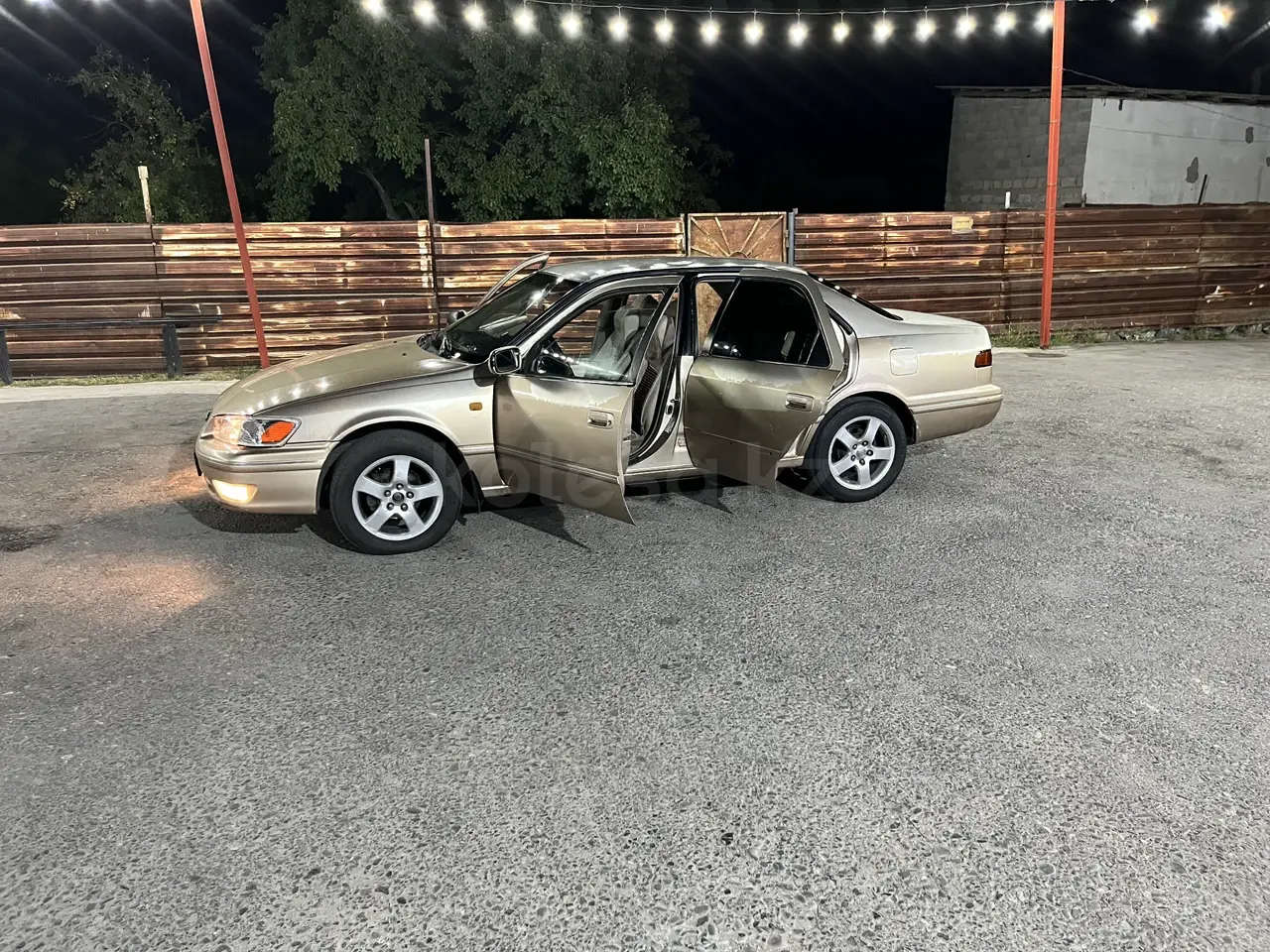 Toyota Camry, 1998