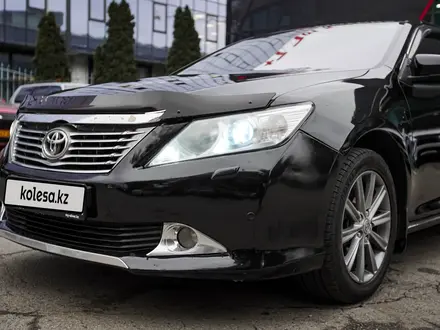 Toyota Camry 2014 года за 7 790 000 тг. в Алматы – фото 8