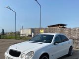 Mercedes-Benz E 220 2002 года за 3 500 000 тг. в Есик – фото 3