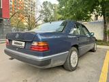 Mercedes-Benz E 260 1992 года за 3 000 000 тг. в Алматы – фото 3