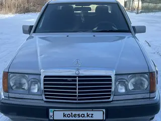 Mercedes-Benz E 230