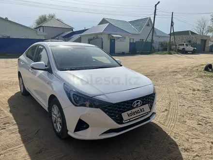 Hyundai Accent 2021 года за 8 400 000 тг. в Актобе – фото 6