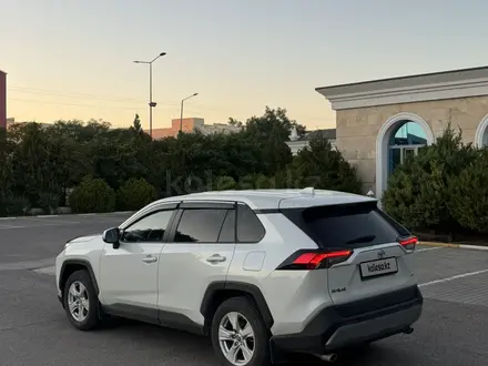 Toyota RAV4 2021 года за 13 000 000 тг. в Актау – фото 3