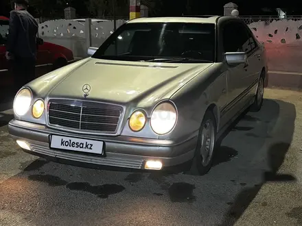 Mercedes-Benz E 230 1996 года за 3 000 000 тг. в Тараз – фото 15