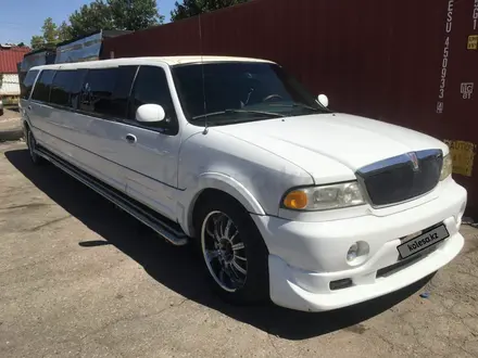 Lincoln Navigator 2000 года за 3 000 000 тг. в Шымкент – фото 3