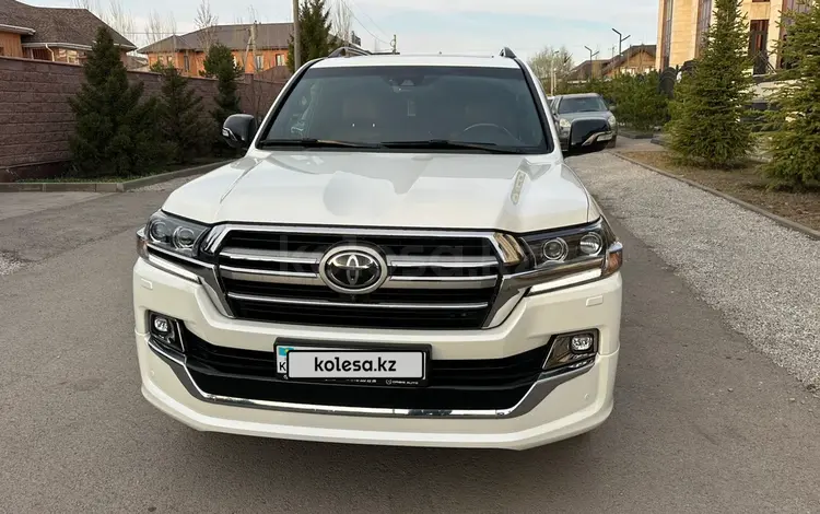 Toyota Land Cruiser 2019 года за 45 500 000 тг. в Астана