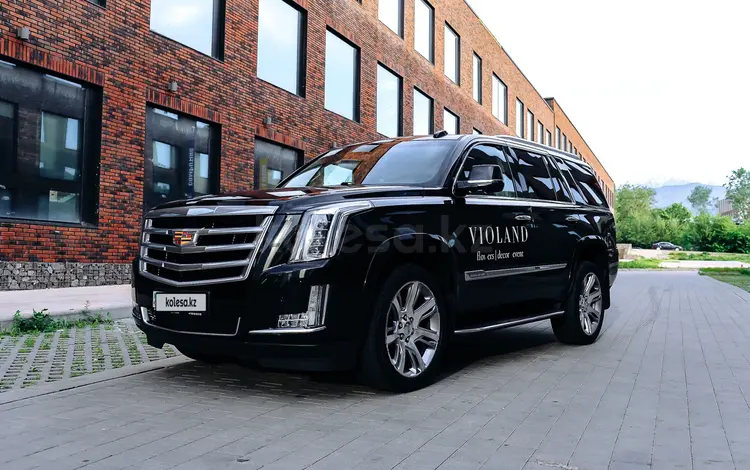 Cadillac Escalade 2018 годаүшін30 500 000 тг. в Алматы