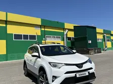 Toyota RAV4, 2017