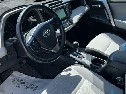 Toyota RAV4 2017 года за 8 600 000 тг. в Актобе – фото 6