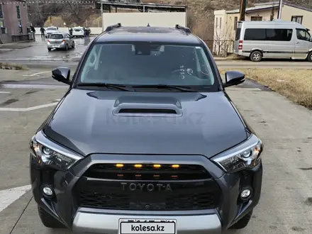 Toyota 4Runner 2023 года за 21 100 000 тг. в Актобе