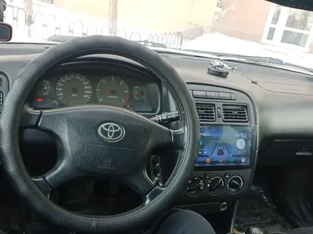 Toyota Avensis 2001 года за 3 000 000 тг. в Астана – фото 2