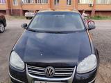 Volkswagen Jetta 2006 годаүшін2 500 000 тг. в Астана