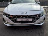 Hyundai Elantra 2022 года за 6 100 000 тг. в Алматы