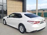 Toyota Camry 2020 года за 14 500 000 тг. в Атырау – фото 3