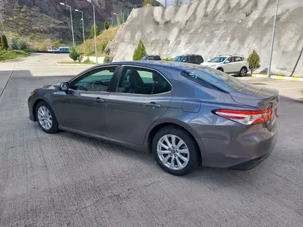 Toyota Camry 2017 года за 5 250 000 тг. в Актобе – фото 8