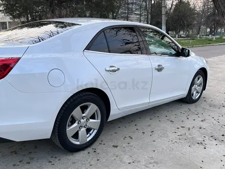 Chevrolet Malibu 2014 года за 6 900 000 тг. в Шымкент – фото 10