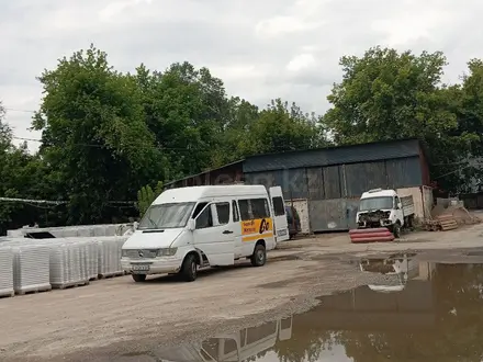 Mercedes-Benz Sprinter 1999 года за 2 200 000 тг. в Алматы – фото 4