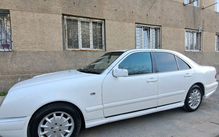 Mercedes-Benz E 320 1996 годаүшін2 900 000 тг. в Шымкент