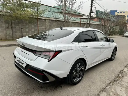 Hyundai Elantra 2024 года за 9 400 000 тг. в Алматы – фото 5